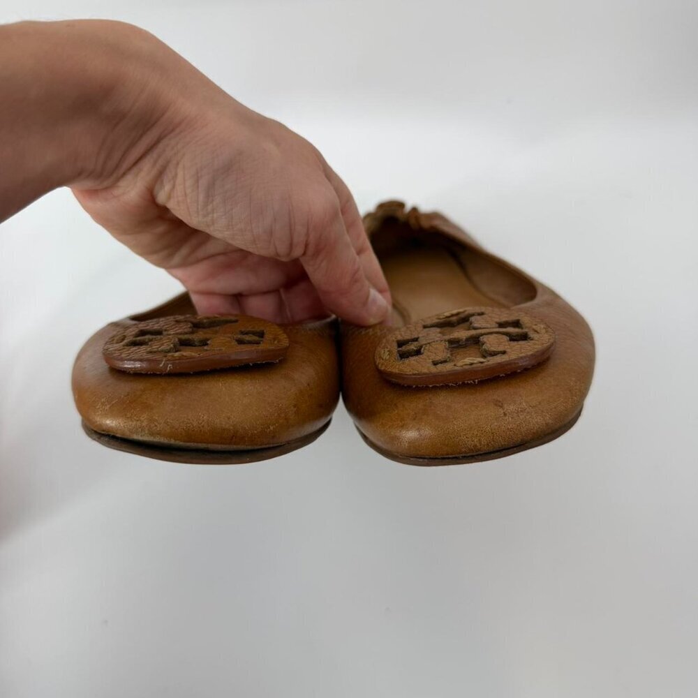 Tory Burch Women's Casual Shoes Reva Flat Tan Logo Leather Size 10 - Picture 3 of 3